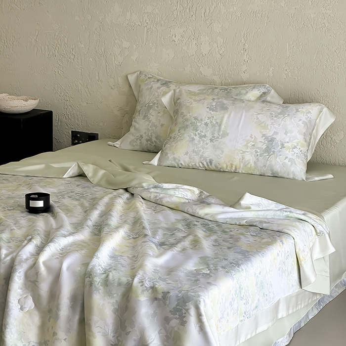 91家纺网 家纺一手货源 找家纺 张公子婚庆馆 2025新款天丝数码印花夏被四件套-玫丽花田系列【控价:不低于单夏被268/288 夏被四件套368/388】 知夏