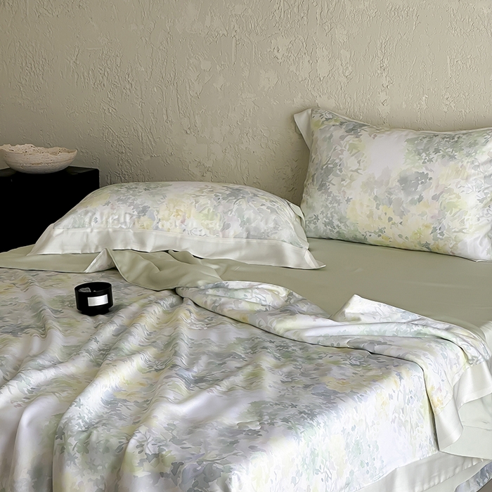 91家纺网 家纺一手货源 找家纺 张公子婚庆馆 2025新款天丝数码印花夏被四件套-玫丽花田系列【控价:不低于单夏被268/288 夏被四件套368/388】 知夏