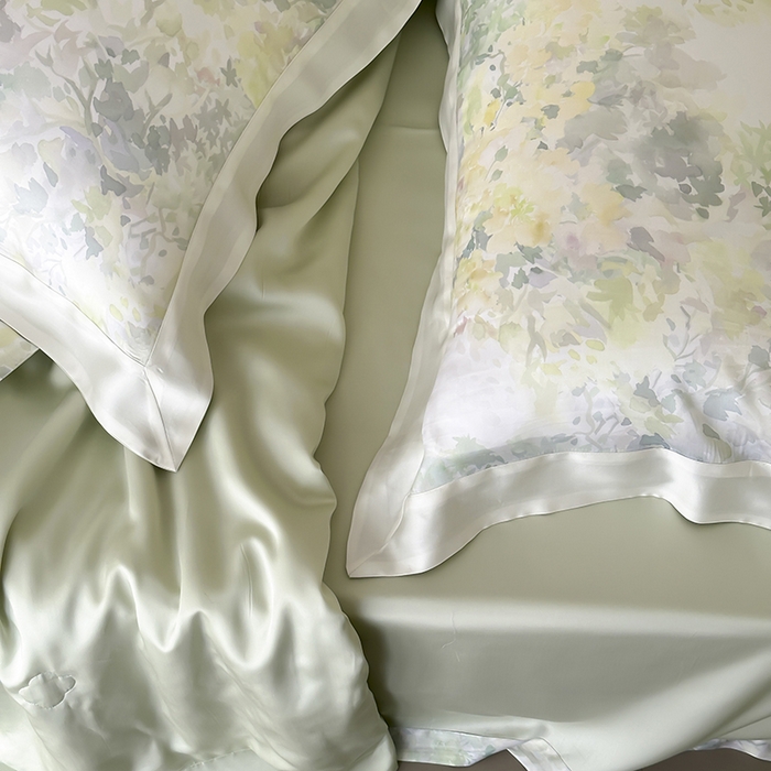 91家纺网 家纺一手货源 找家纺 张公子婚庆馆 2025新款天丝数码印花夏被四件套-玫丽花田系列【控价:不低于单夏被268/288 夏被四件套368/388】 知夏