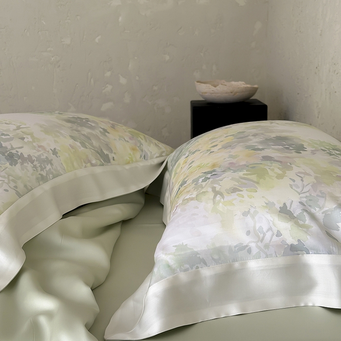 91家纺网 家纺一手货源 找家纺 张公子婚庆馆 2025新款天丝数码印花夏被四件套-玫丽花田系列【控价:不低于单夏被268/288 夏被四件套368/388】 知夏