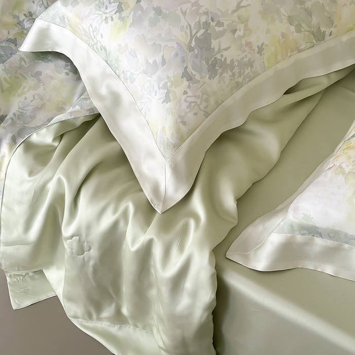 91家纺网 家纺一手货源 找家纺 张公子婚庆馆 2025新款天丝数码印花夏被四件套-玫丽花田系列【控价:不低于单夏被268/288 夏被四件套368/388】 知夏