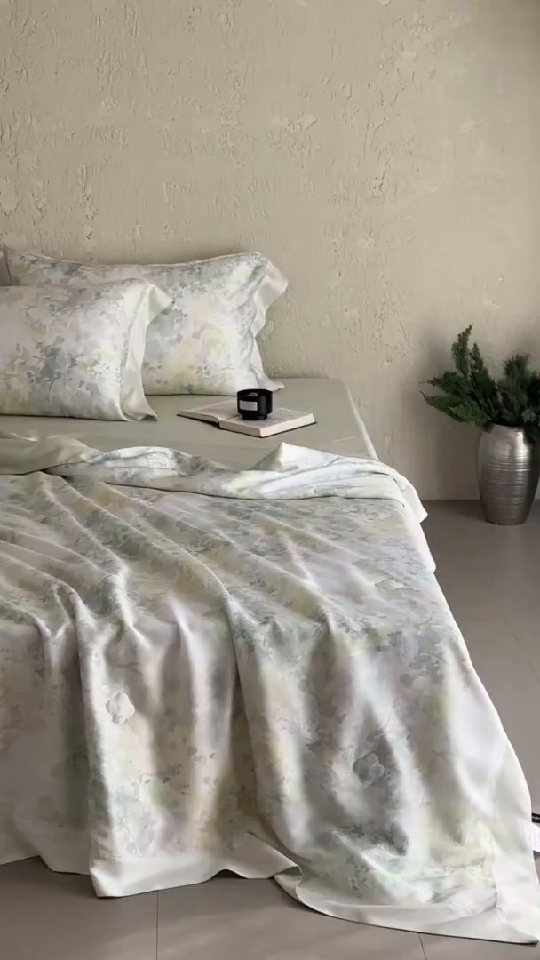 91家纺网 家纺一手货源 找家纺 张公子婚庆馆 2025新款天丝数码印花夏被四件套-玫丽花田系列【控价:不低于单夏被268/288 夏被四件套368/388】 知夏