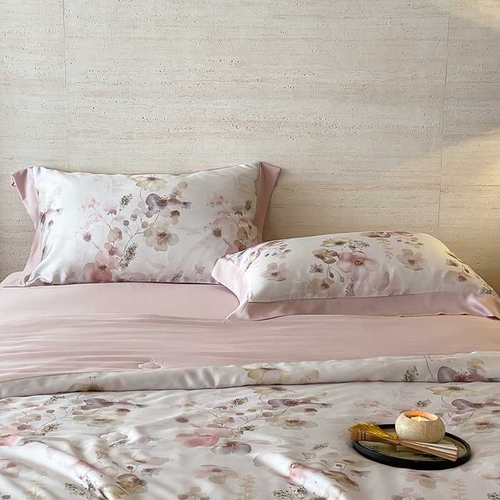 91家纺网 家纺一手货源 找家纺 张公子婚庆馆 2025新款天丝数码印花夏被四件套-花间束影系列【控价；不低于单夏被268/288 夏被四件套368/388】 海棠