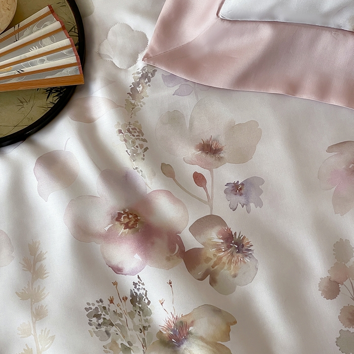 91家纺网 家纺一手货源 找家纺 张公子婚庆馆 2025新款天丝数码印花夏被四件套-花间束影系列【控价；不低于单夏被268/288 夏被四件套368/388】 海棠