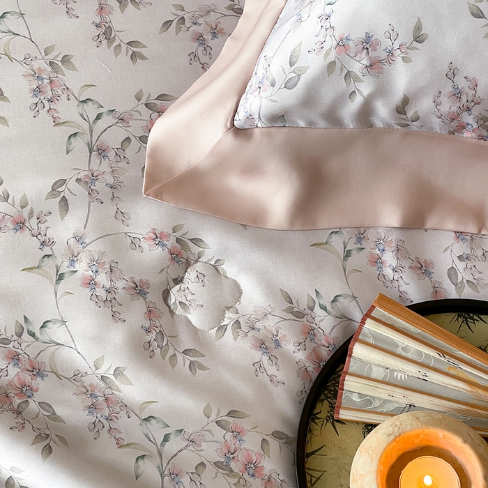 91家纺网 家纺一手货源 找家纺 张公子婚庆馆 2025新款天丝数码印花夏被四件套-花间束影系列【控价；不低于单夏被268/288 夏被四件套368/388】 若薇