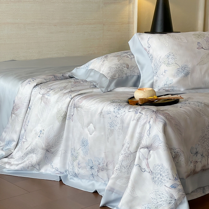 91家纺网 家纺一手货源 找家纺 张公子婚庆馆 2025新款天丝数码印花夏被四件套-花间束影系列【控价；不低于单夏被268/288 夏被四件套368/388】 叶繁