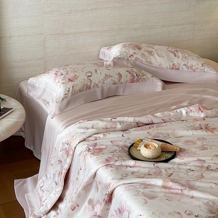 91家纺网 家纺一手货源 找家纺 张公子婚庆馆 2025新款天丝数码印花夏被四件套-花间束影系列【控价；不低于单夏被268/288 夏被四件套368/388】 依兰