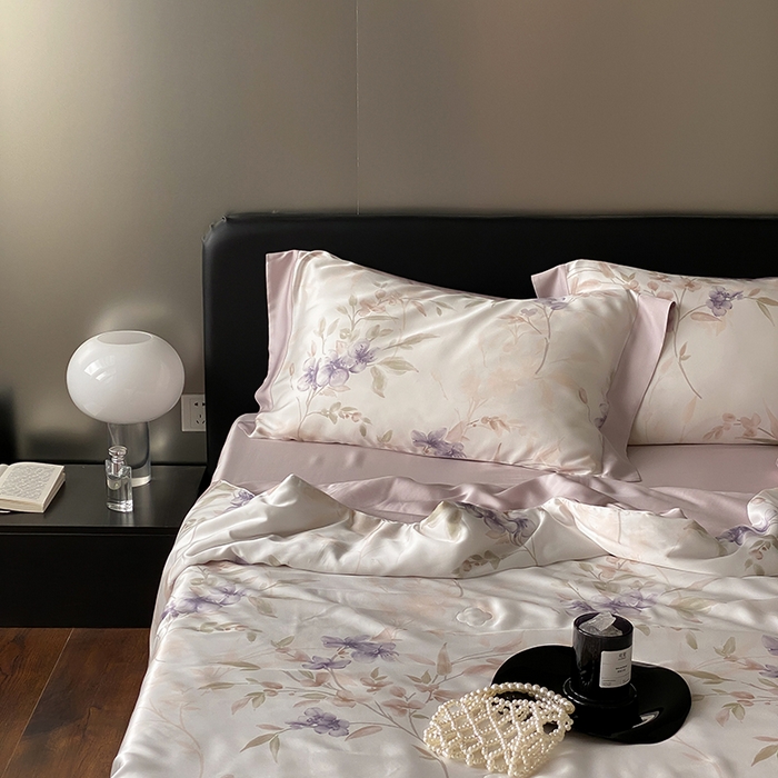 91家纺网 家纺一手货源 找家纺 张公子婚庆馆 2025新款天丝数码印花夏被四件套-花间束影系列【控价；不低于单夏被268/288 夏被四件套368/388】 紫妍