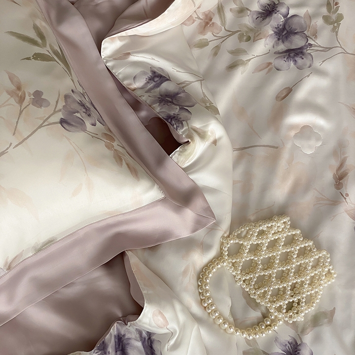 91家纺网 家纺一手货源 找家纺 张公子婚庆馆 2025新款天丝数码印花夏被四件套-花间束影系列【控价；不低于单夏被268/288 夏被四件套368/388】 紫妍