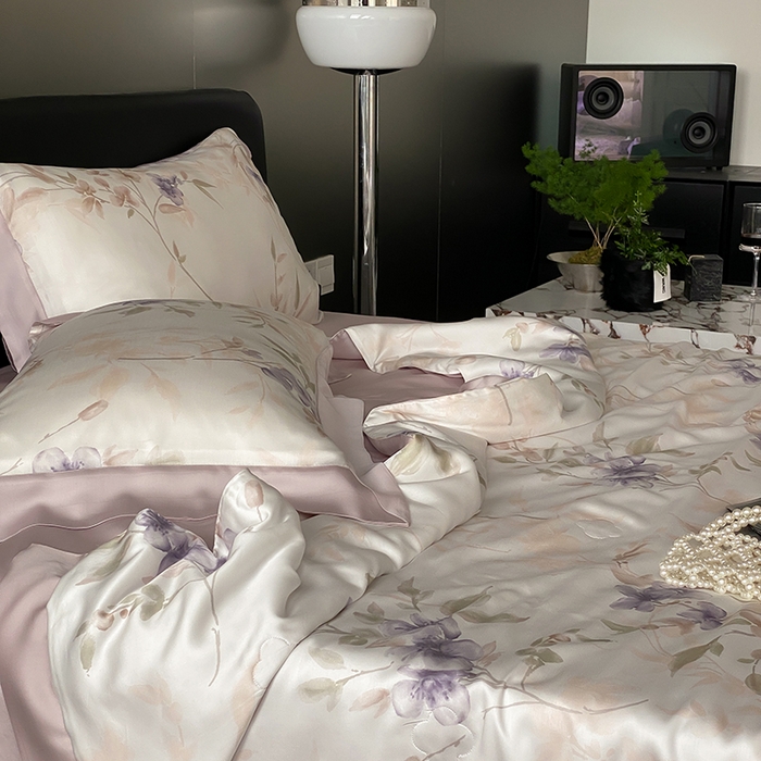 91家纺网 家纺一手货源 找家纺 张公子婚庆馆 2025新款天丝数码印花夏被四件套-花间束影系列【控价；不低于单夏被268/288 夏被四件套368/388】 紫妍