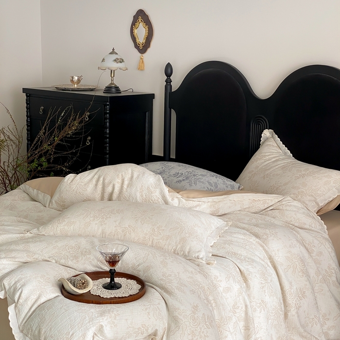 91家纺网 家纺一手货源 找家纺 梦享生活家居2025新款色织全棉双层纱提花四件套 洛莉米