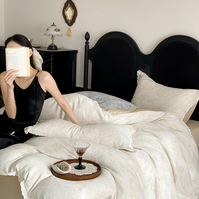 91家纺网 家纺一手货源 找家纺 梦享生活家居2025新款色织全棉双层纱提花四件套 洛莉米