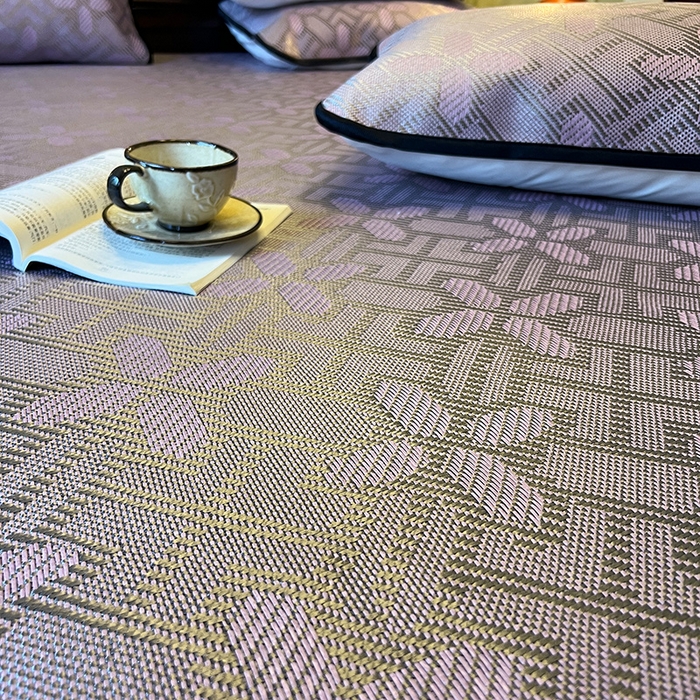 91家纺网 家纺一手货源 找家纺 2025新款藤席（床笠款）-夏日记忆系列 莲红