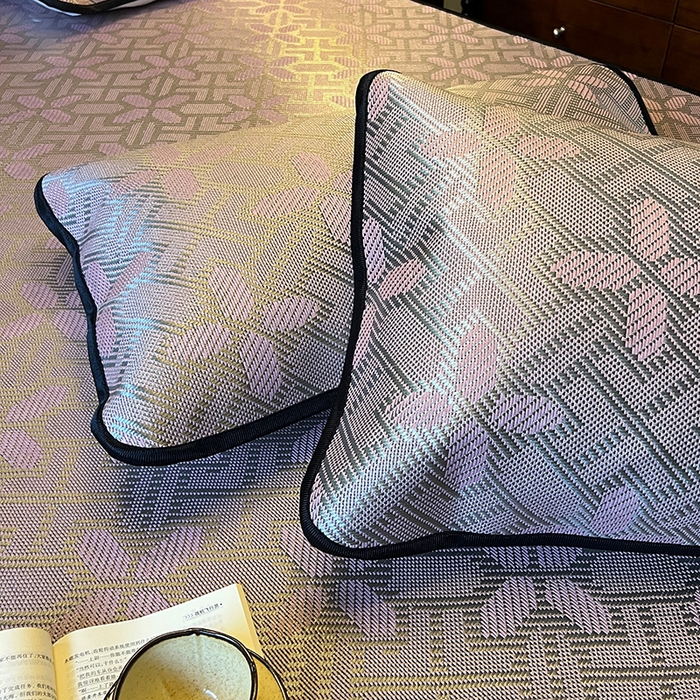 91家纺网 家纺一手货源 找家纺 2025新款藤席（床笠款）-夏日记忆系列 莲红