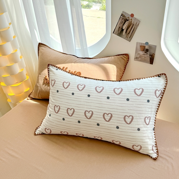 91家纺网 家纺一手货源 找家纺 恋佳居 2026新款A类全棉有氧双层纱印花毛巾绣贝壳边四件套 白月光