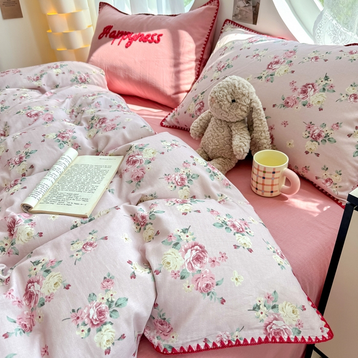 91家纺网 家纺一手货源 找家纺 恋佳居 2026新款A类全棉有氧双层纱印花毛巾绣贝壳边四件套 午后红茶