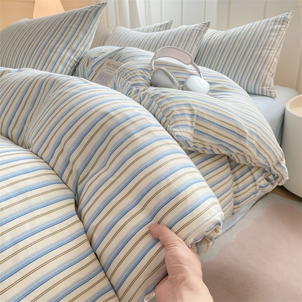 91家纺网 家纺一手货源 找家纺 （总）慕木家纺 2025新品A类条纹简约无印风水洗棉床单款四件套条纹格系列（抽空压缩可跨境提供买家秀）