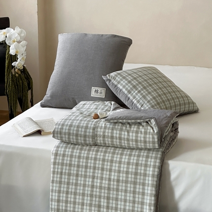 多米家居 2025新款全棉水洗棉抱枕被 山野-咖灰
