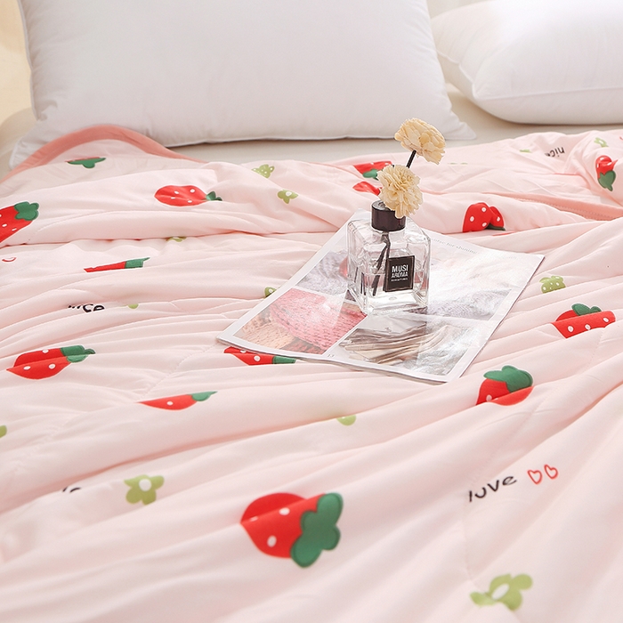 91家纺网 家纺一手货源 找家纺 贝兰仙奴 2025新款针织棉夏被 草莓粉