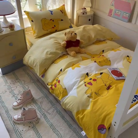 91家纺网 家纺一手货源 找家纺 金爱家 2025新款宝可梦正版授权纯棉卡通皮卡丘学生宿舍三件套四件套系列 棉宝可梦-宝贝比卡丘