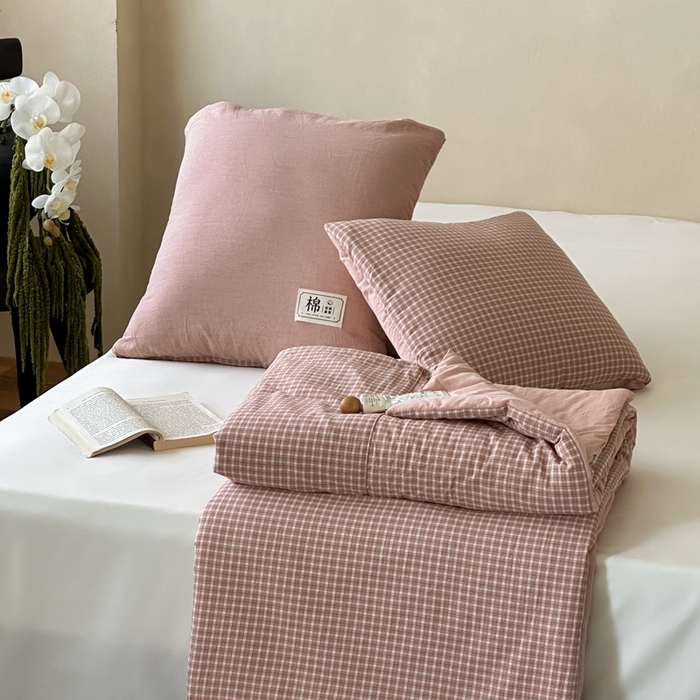 91家纺网 家纺一手货源 找家纺 多米家居 2025新款全棉水洗棉抱枕被 岛屿-红