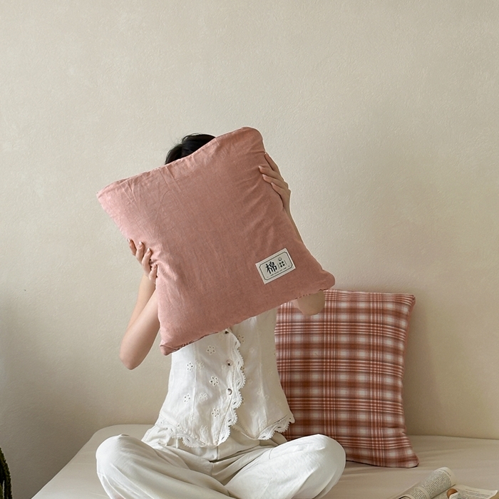 91家纺网 家纺一手货源 找家纺 多米家居 2025新款全棉水洗棉抱枕被 星辰-红