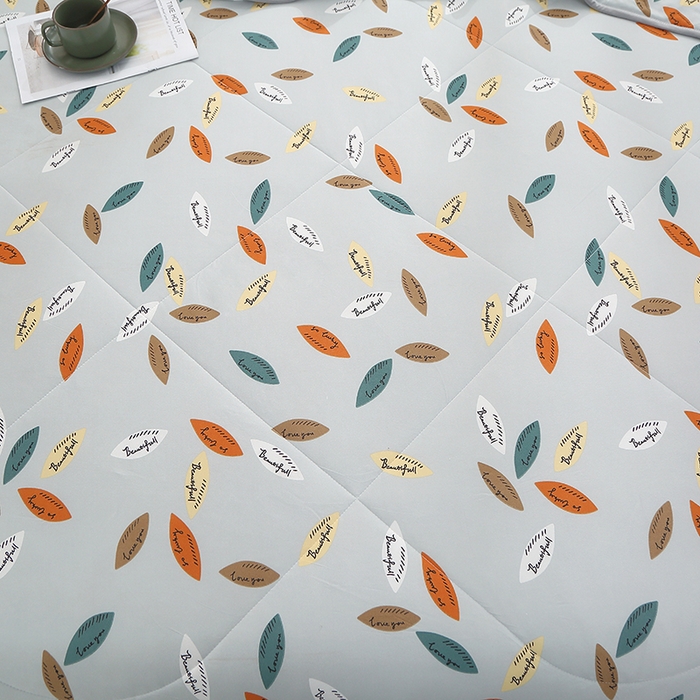 91家纺网 家纺一手货源 找家纺 贝兰仙奴 2025新款针织棉夏被 羽叶