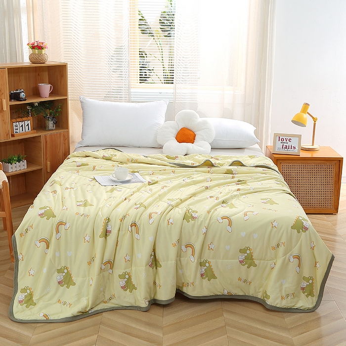 91家纺网 家纺一手货源 找家纺 贝兰仙奴 2025新款针织棉夏被 彩虹恐龙黄