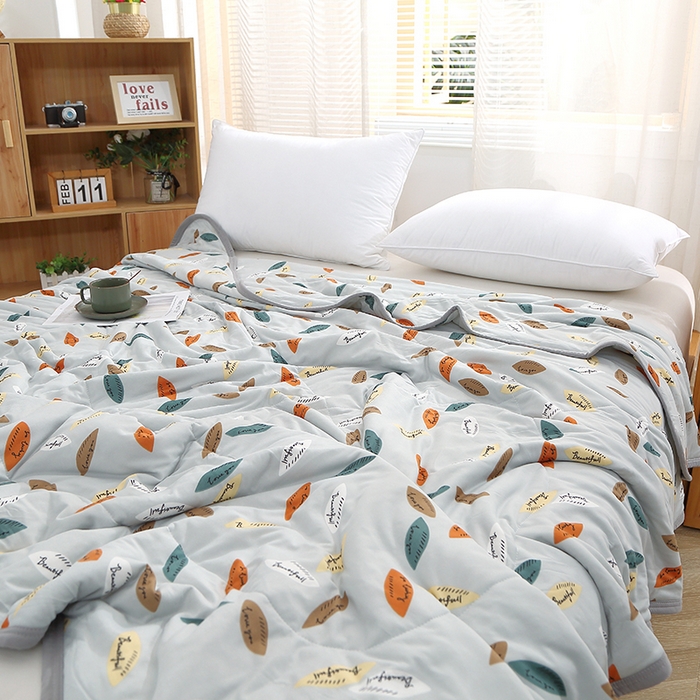 91家纺网 家纺一手货源 找家纺 贝兰仙奴 2025新款针织棉夏被 羽叶