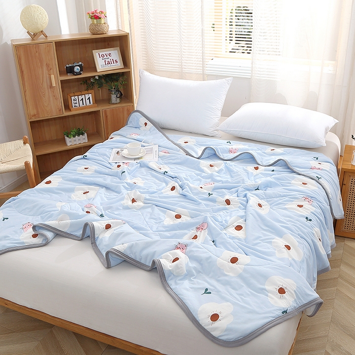 91家纺网 家纺一手货源 找家纺 贝兰仙奴 2025新款针织棉夏被 花与猫蓝