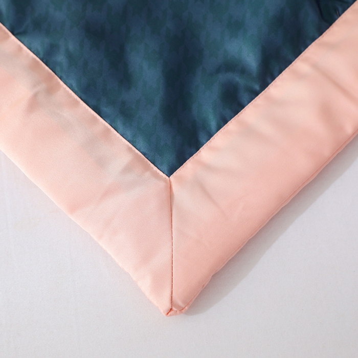 91家纺网 家纺一手货源 找家纺 贝兰仙奴 2025新款水洗天丝大中国风版夏被 四叶情怀