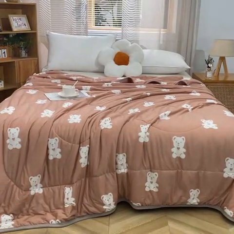 91家纺网 家纺一手货源 找家纺 贝兰仙奴 2025新款针织棉夏被 小白熊玉