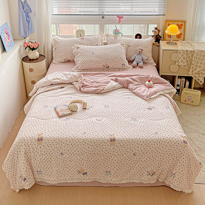 91家纺网 家纺一手货源 找家纺 一比一家纺 2026新款云感皱皱纱全棉花边款夏被四件套【控价109元】兔小姐