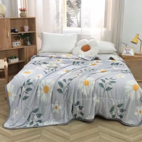 91家纺网 家纺一手货源 找家纺 贝兰仙奴 2025新款针织棉夏被 大叶菊花