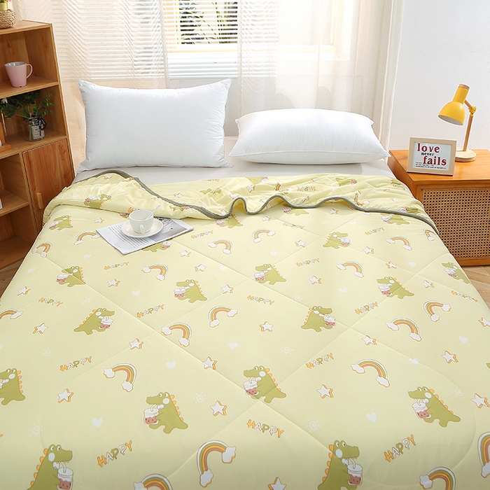 91家纺网 家纺一手货源 找家纺 贝兰仙奴 2025新款针织棉夏被 彩虹恐龙黄