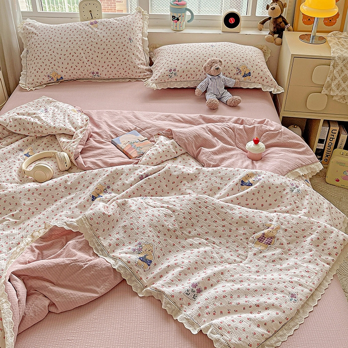 91家纺网 家纺一手货源 找家纺 一比一家纺 2026新款云感皱皱纱全棉花边款夏被四件套【控价109元】兔小姐