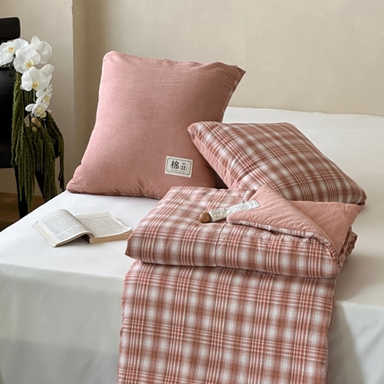 多米家居 2025新款全棉水洗棉抱枕被 星辰-红