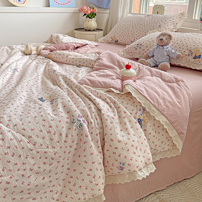 91家纺网 家纺一手货源 找家纺 一比一家纺 2026新款云感皱皱纱全棉花边款夏被四件套【控价109元】兔小姐