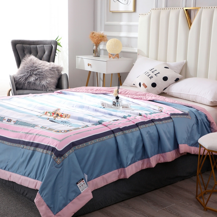 91家纺网 家纺一手货源 找家纺 贝兰仙奴 2025新款水洗天丝大中国风版夏被 寻觅芳踪