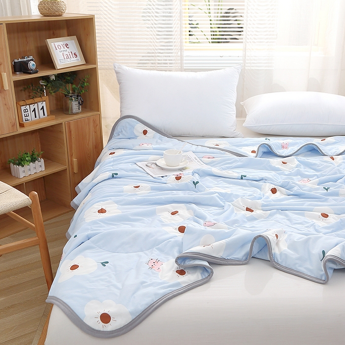 91家纺网 家纺一手货源 找家纺 贝兰仙奴 2025新款针织棉夏被 花与猫蓝