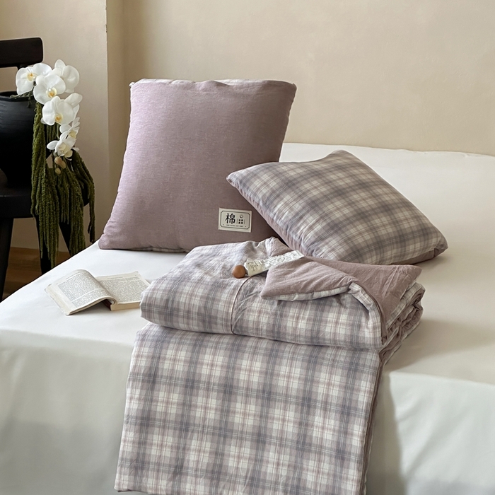 91家纺网 家纺一手货源 找家纺 多米家居 2025新款全棉水洗棉抱枕被 极光-紫