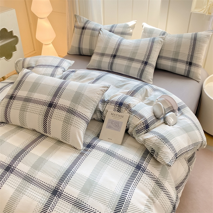 91家纺网 家纺一手货源 找家纺 慕木家纺 2025新品A类条纹简约无印风水洗棉床单款四件套条纹格系列（抽空压缩可跨境提供买家秀） 几何简格+中灰