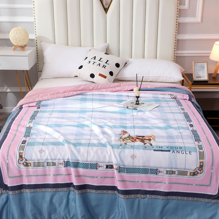 91家纺网 家纺一手货源 找家纺 贝兰仙奴 2025新款水洗天丝大中国风版夏被 寻觅芳踪