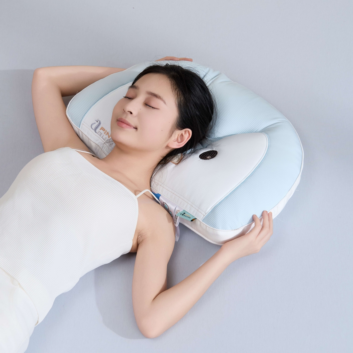 91家纺网 家纺一手货源 找家纺 （总）珍贝家纺 2025新款儿童卡通企鹅枕 枕头枕芯