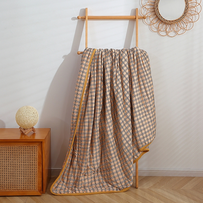 91家纺网 家纺一手货源 找家纺 贝兰仙奴 2025春夏新款针织棉格子印花夏被夏凉被空调被 宝莉格