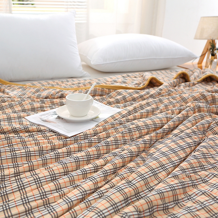 91家纺网 家纺一手货源 找家纺 贝兰仙奴 2025春夏新款针织棉格子印花夏被夏凉被空调被 宝莉格