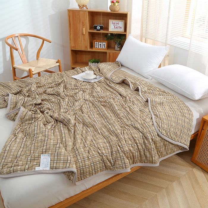 91家纺网 家纺一手货源 找家纺 贝兰仙奴 2025春夏新款针织棉格子印花夏被夏凉被空调被 贝格黄