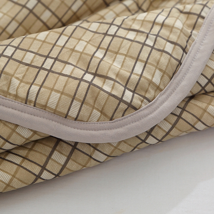 91家纺网 家纺一手货源 找家纺 贝兰仙奴 2025春夏新款针织棉格子印花夏被夏凉被空调被 贝格黄