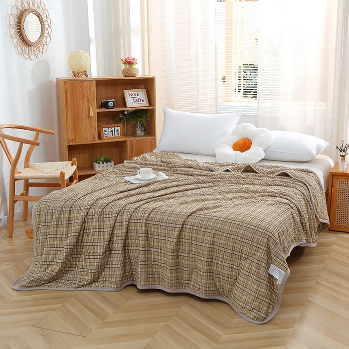 91家纺网 家纺一手货源 找家纺 贝兰仙奴 2025春夏新款针织棉格子印花夏被夏凉被空调被 贝格黄