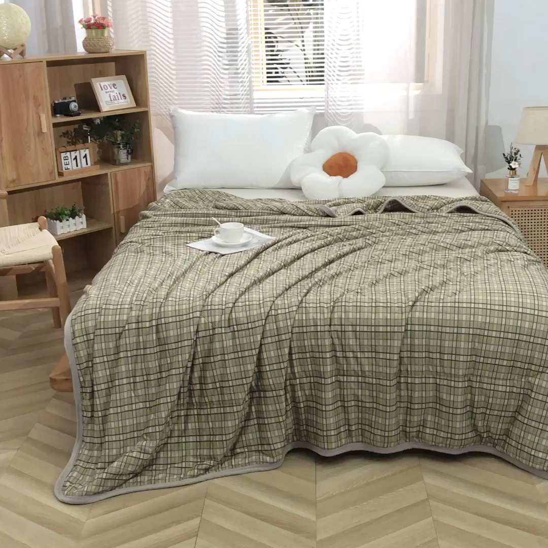 91家纺网 家纺一手货源 找家纺 贝兰仙奴 2025春夏新款针织棉格子印花夏被夏凉被空调被 贝格黄